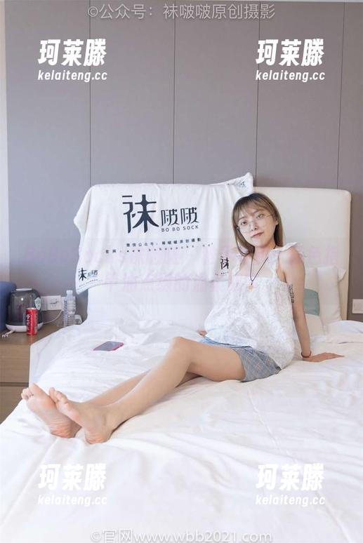 BoBoSocks袜啵啵-稚予 BoBoSocks袜啵啵 - 稚予写真:黑色指甲油点缀的温柔叙事