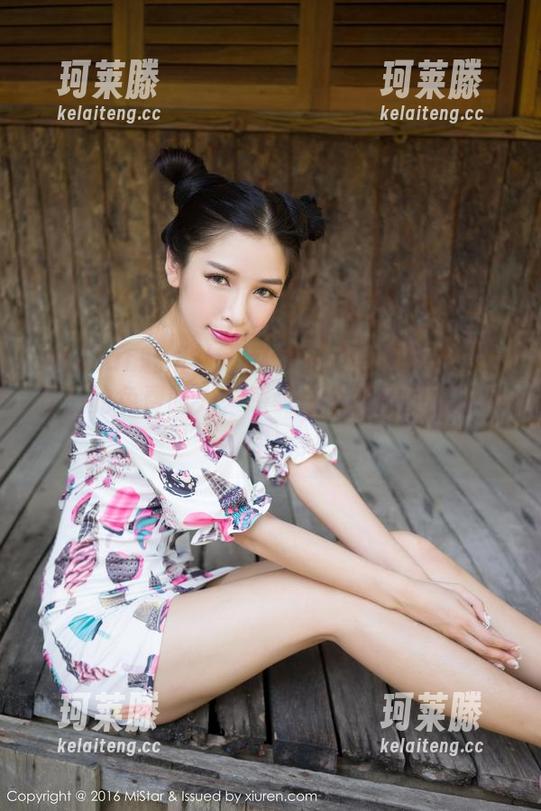 MiStar魅妍社 - 赵梦洁的写真游戏：女孩们的免费时光，感受每个细微的温暖瞬间！