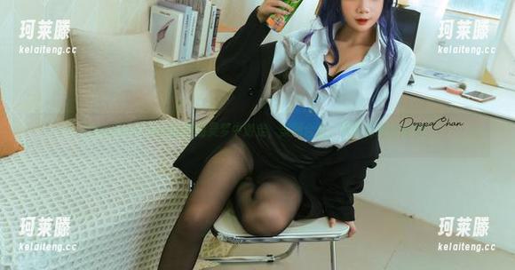 在PoppaChan的博丽灵梦中游走，美图合集，恍惚间银河滚烫！