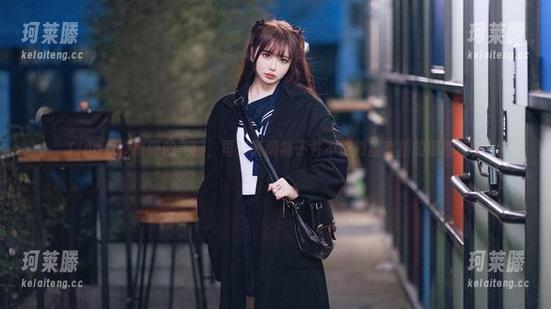 Tina很妖孽呀 Tina很妖孽呀的美脚,再次证明袜子并不能掩盖真相的原图写真