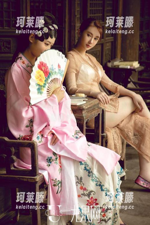 UGirls尤果网 - 无圣光下的白丝，夏倪可ella的图片充满了故事感