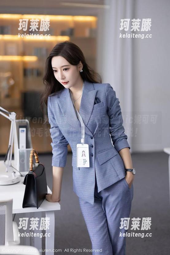 Xiuren秀人网-Nic妮可可 Xiuren秀人网 - 想要心动?Nic妮可可的毛衣写真作品,先下载再说!