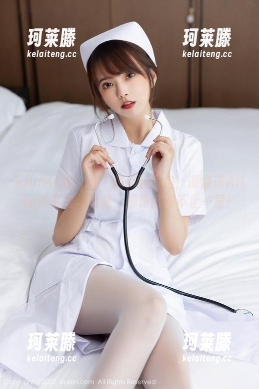 Xiuren秀人网-谭睿琪Ailsa Xiuren秀人网 - 高跟鞋图包:谭睿琪Ailsa的芬芳与优雅,脚跟高得不止一层!