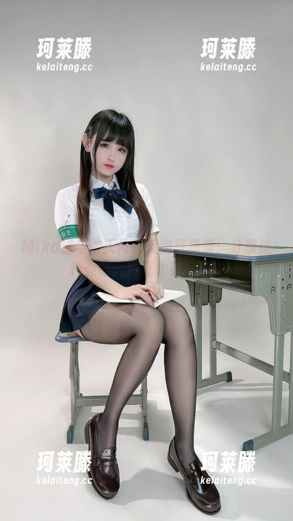 miko酱吖 Miko酱与洛天依的旗袍写真集:分享这种美好,简直太有毒了!