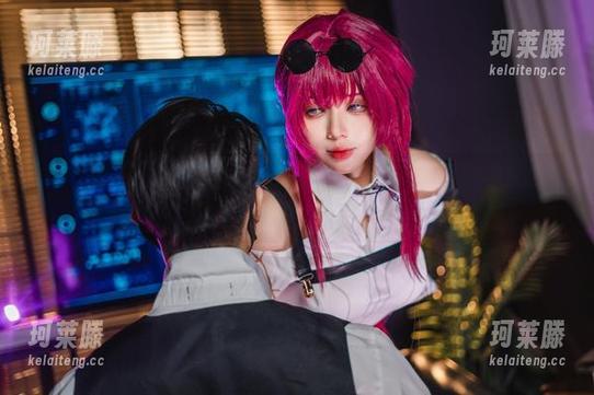 九言舞娘套图精选——感觉像是在翻阅一本魔法书，每次都能发现新惊喜！