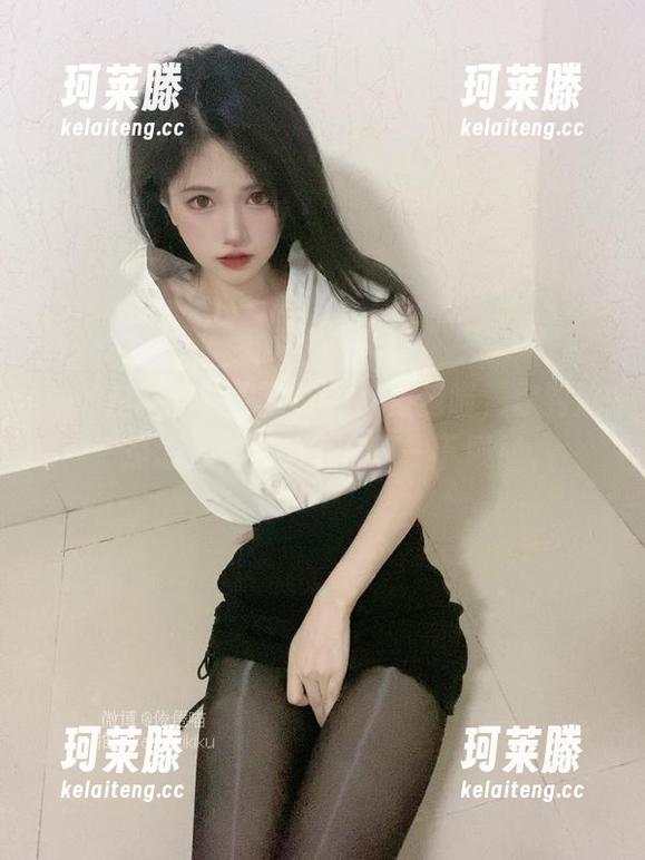 她的白睡衣写真集，喵～倦倦喵，你到底是怎么做到的？分享一下呗！