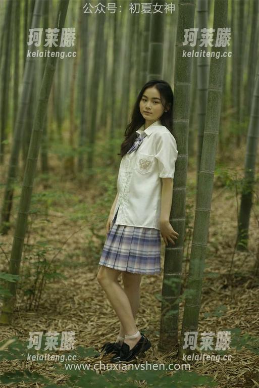 初夏女神-点点 初夏女神 - 当点点把夏去秋来变成壁纸:不来一组原图吗?