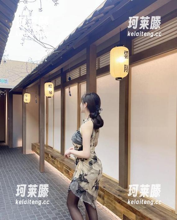 周妍希 微密圈 - 游泳?不,我们要下载周妍希泳池的优雅!