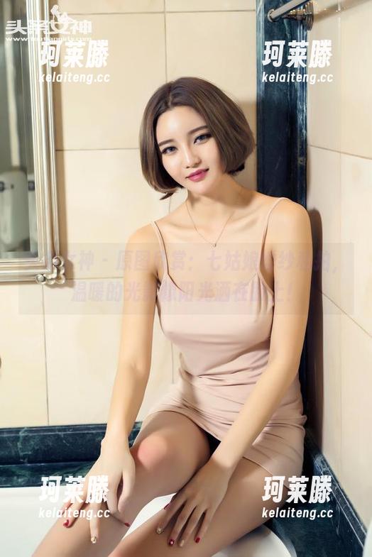 头条女神-七姑娘 头条女神 - 原图欣赏:七姑娘婚纱私拍,温暖的光影像阳光洒在脸上!
