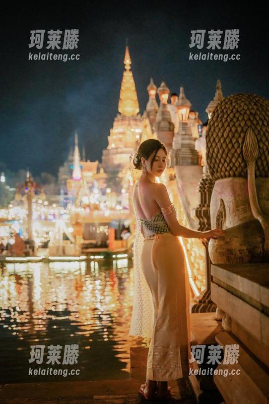 年年Nnian 年年Nnian少女的写真,不说了,原图简直让人欲罢不能。