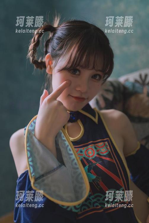 星黛鹿鹿i的女王范儿：高清照片也不怕被逆光打脸！
