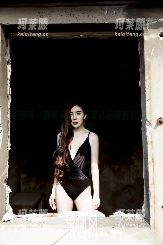 果团网-通灵儿 果团网 - 剧情反转!通灵儿私房图包里的小秘密