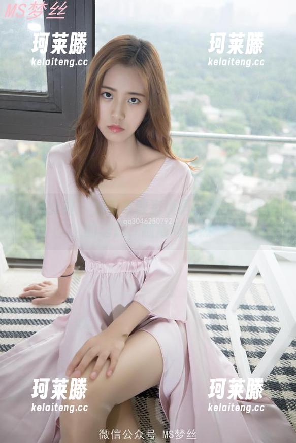 梦丝女神 - 刘诺与教室顷语：那一抹壁纸的诱惑，随意而自然