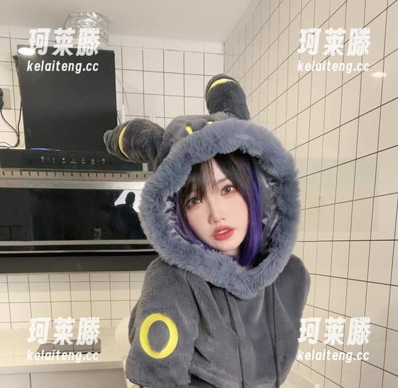 狐洛洛子 狐洛洛子,你这身影真是让我魂牵梦萦的美足!