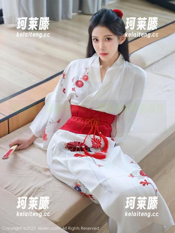 秀人网 - 喝杯热可可，观看奶酥的圣诞快乐合集