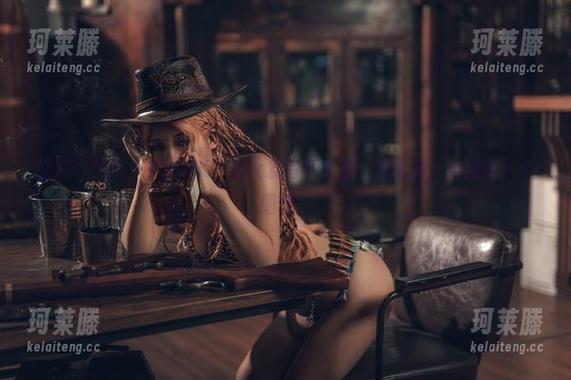 暗恋“芊川一笑MNK”的女友写真资源，偷偷放大她的每一个细节。