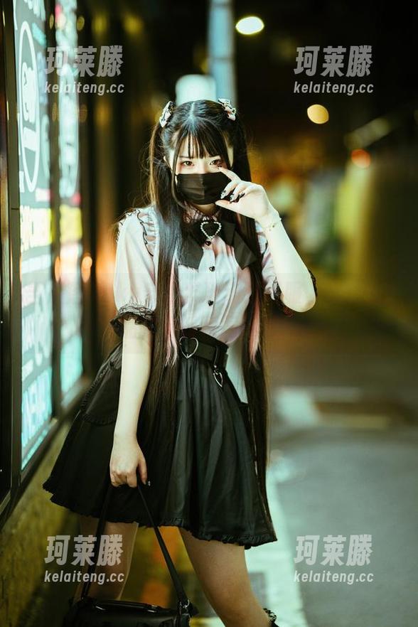 落落Raku 当落落Raku穿上猫猫动漫制服,無聖光作品的温暖瞬间绽放!