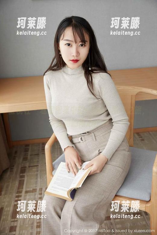 蜜桃社-Gina 蜜桃社 - 私房图集中的Gina:黑白之旅,深入她的内心世界