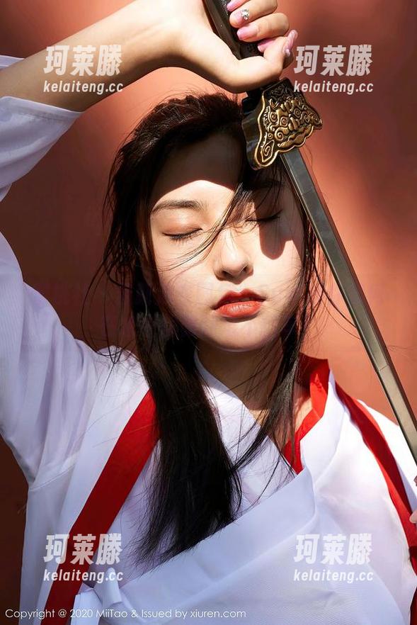 蜜桃社-Suki 蜜桃社 - 最新泳衣图包:Suki教你如何在水中优雅翻滚不翻车!