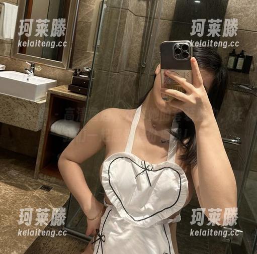 微密圈 - 高清詹詹，分享她的套装魅力，让我们一起感受这份温暖！