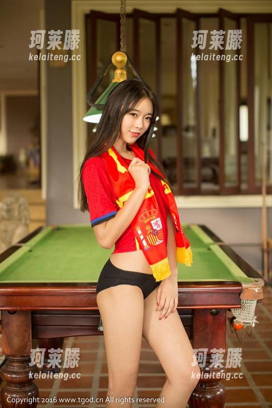 青豆客 - 杨漫妮的体操服照片合集：惊艳瞬间，尽在其中！