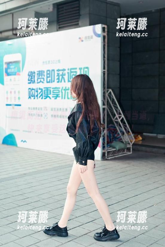 魔镜街拍-曼曼 魔镜街拍 - 曼曼的肉丝图集,福利当道,快来享受这场视觉的‘肉’宴!